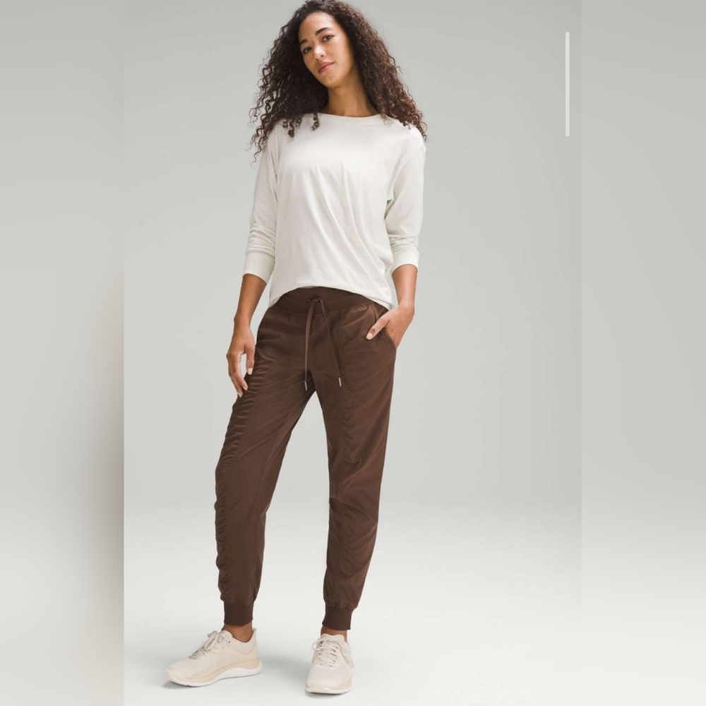 Lululemon Dance Studio Mid-Rise Jogger *Full Length 8
